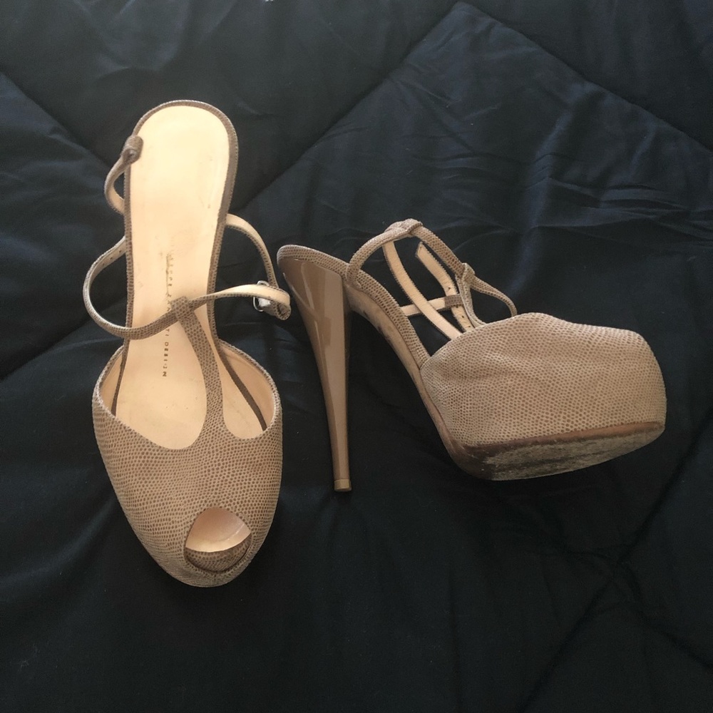 Zanotti Giuseppi Heels. Beautiful & class a  sz.7.